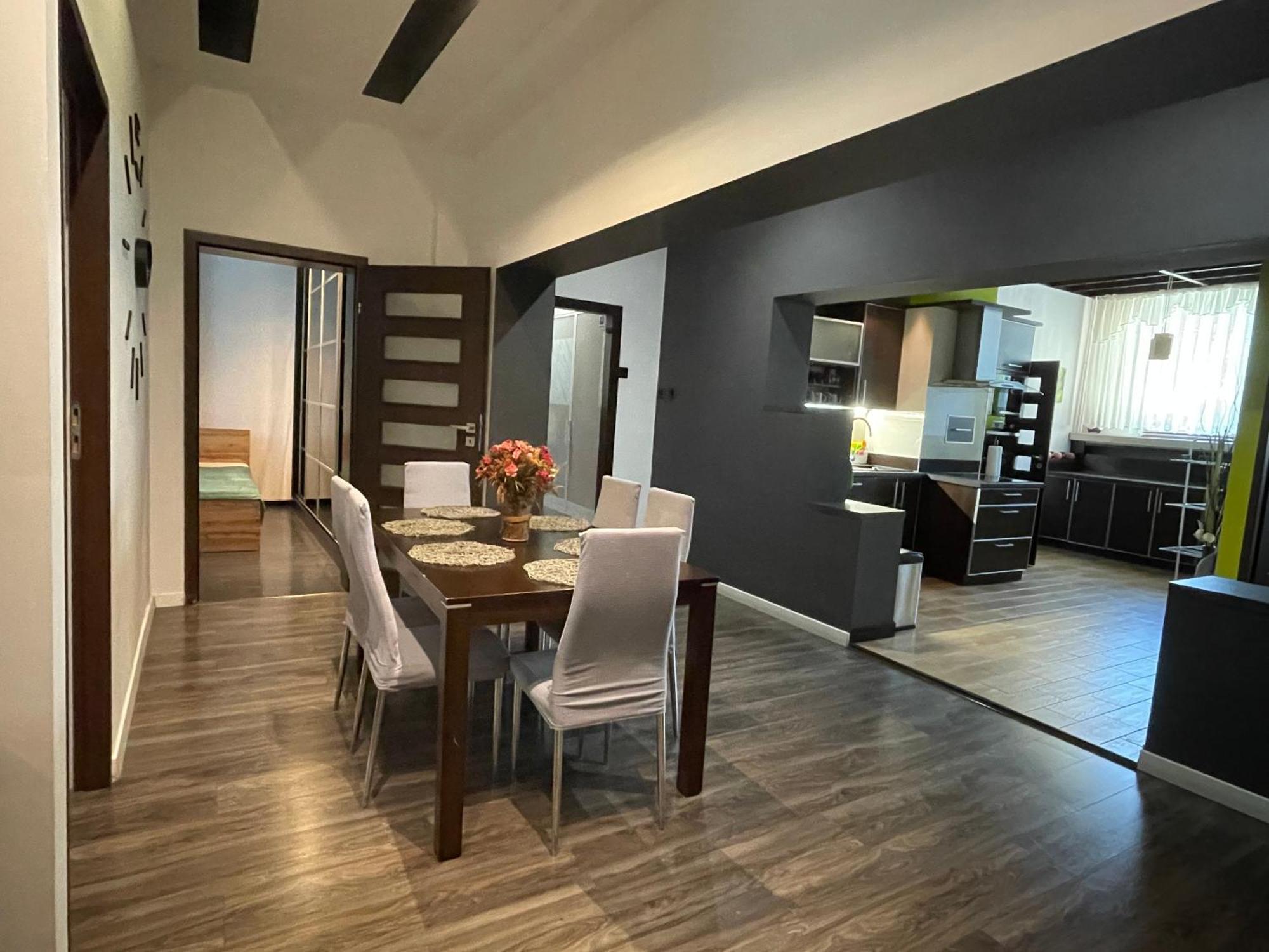 סוסנוביץ' Apartament Jagiellonska מראה חיצוני תמונה